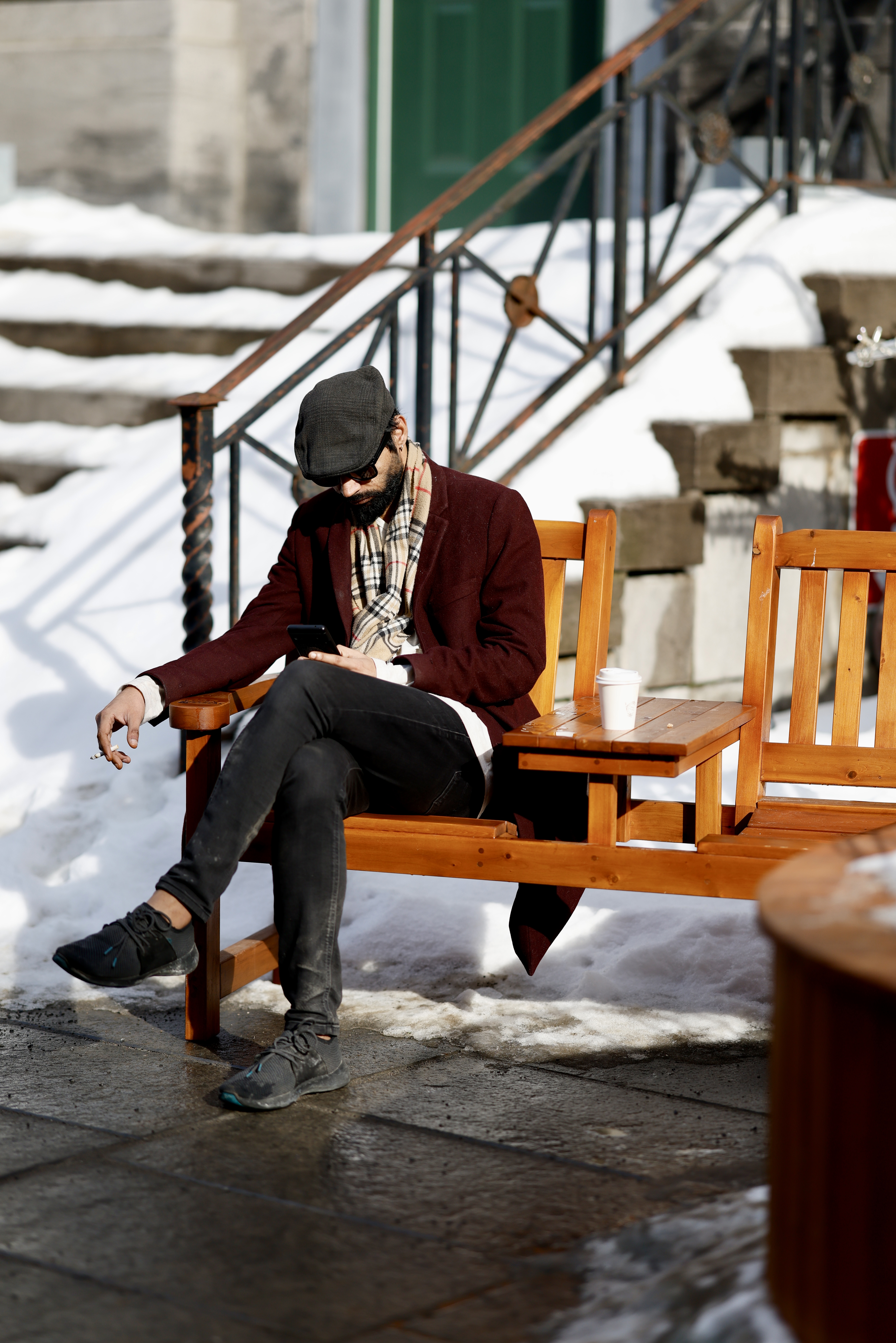 Shot on rue Saint-Paul using the Canon R5 Mark II, with RF 85mm f1.2 L USM lens, at f1.2 aperture, shutter speed of 1/6400s, ISO 100.